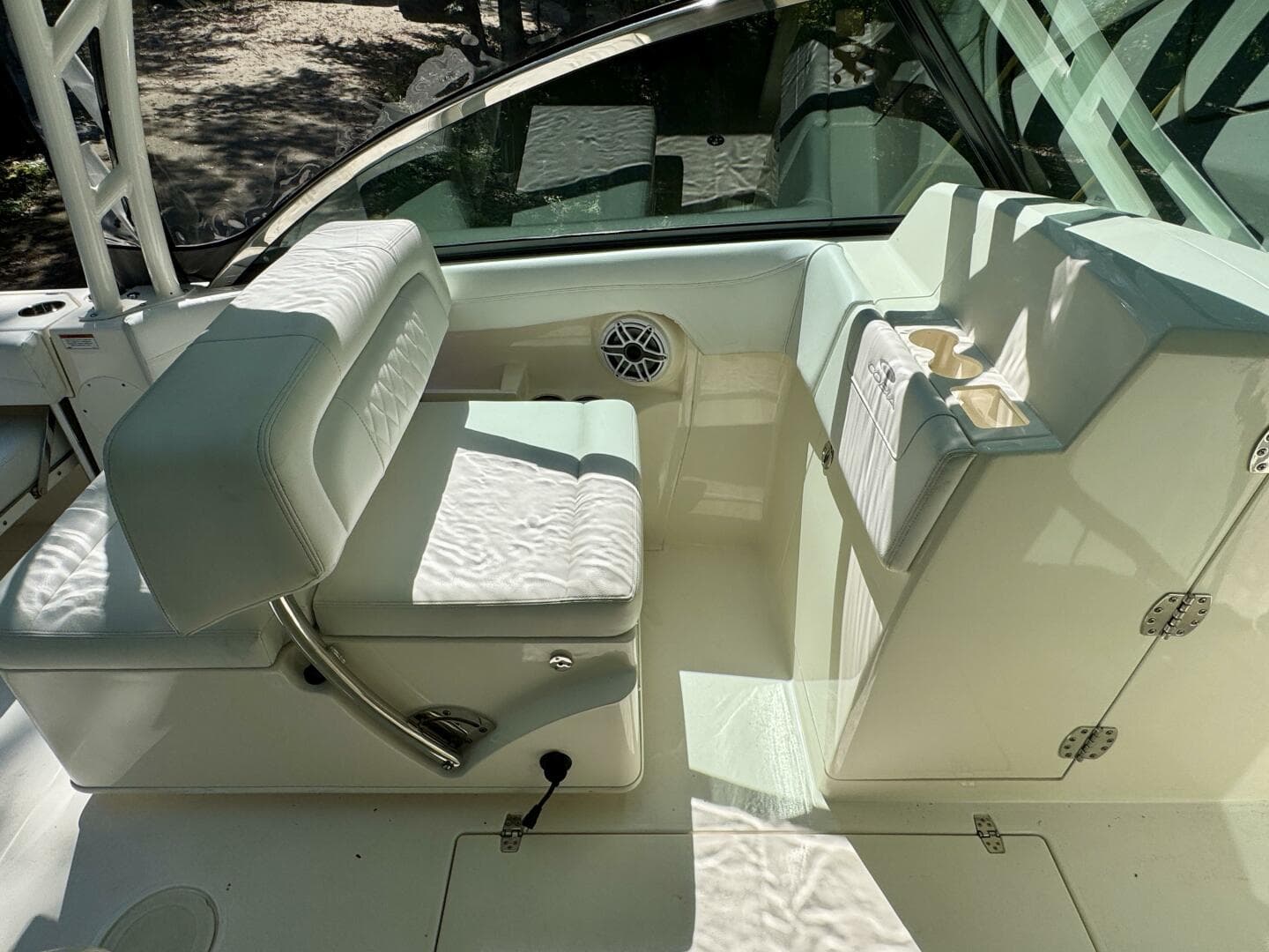 2022 Cobia 280 DC — photo 56