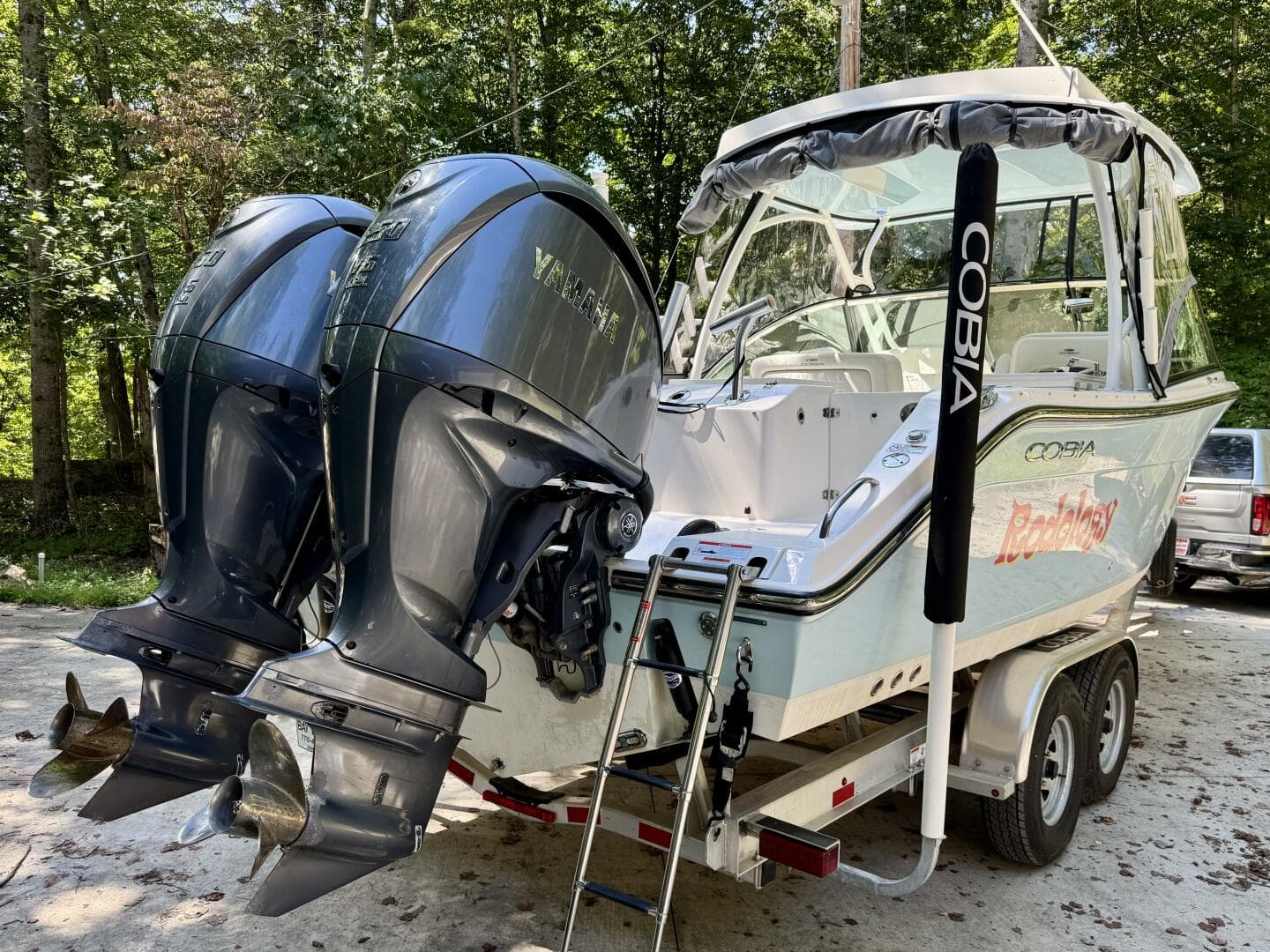 2022 Cobia 280 DC — photo 28