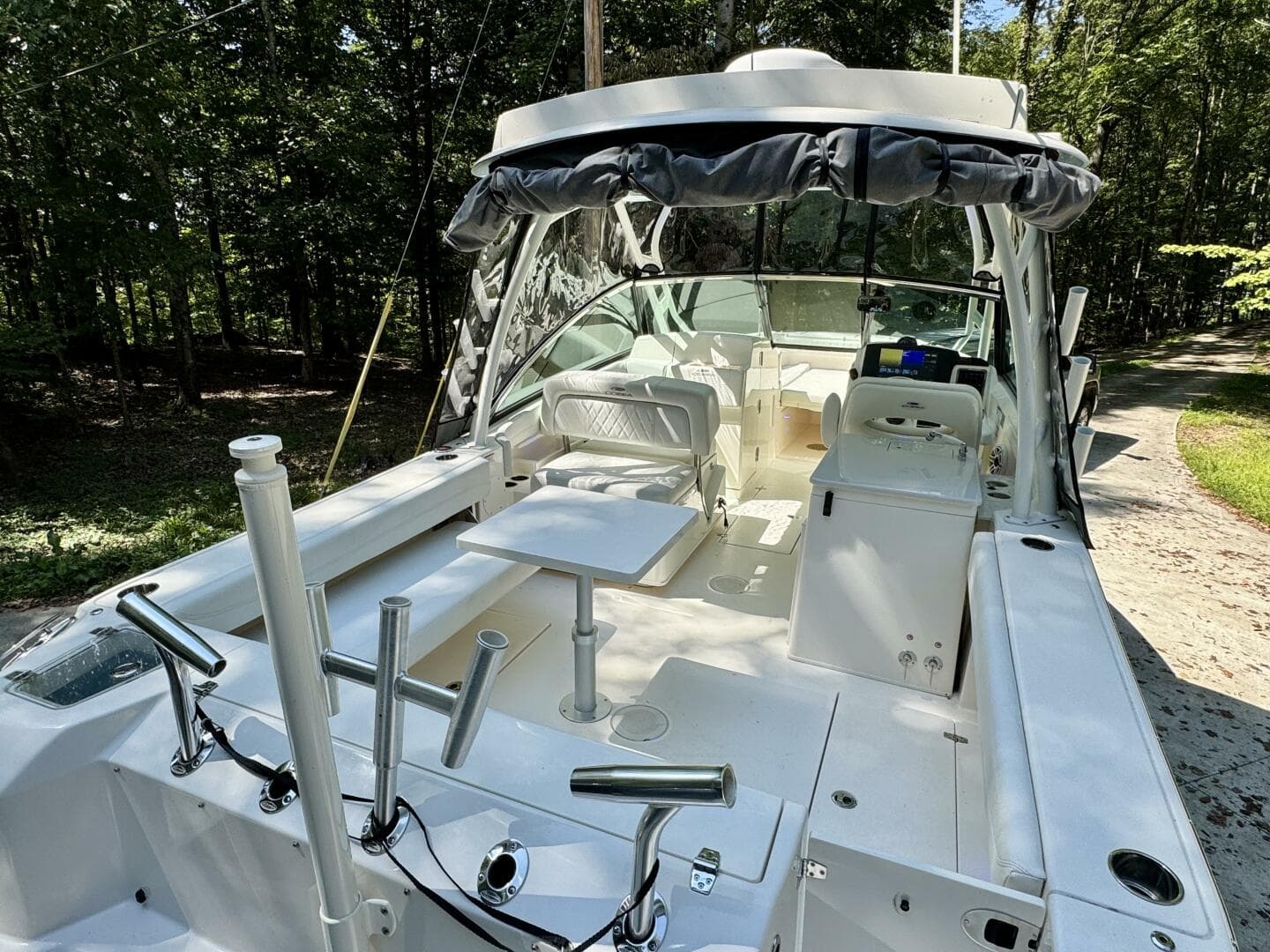 2022 Cobia 280 DC — photo 29