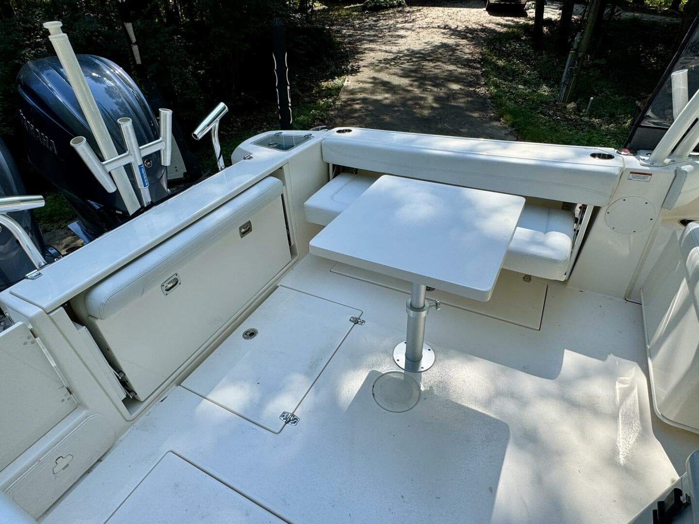 2022 Cobia 280 DC — photo 32