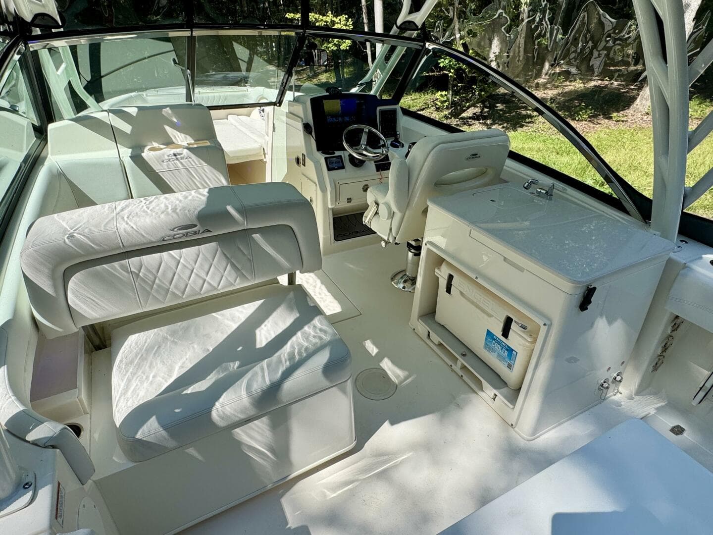 2022 Cobia 280 DC — photo 41