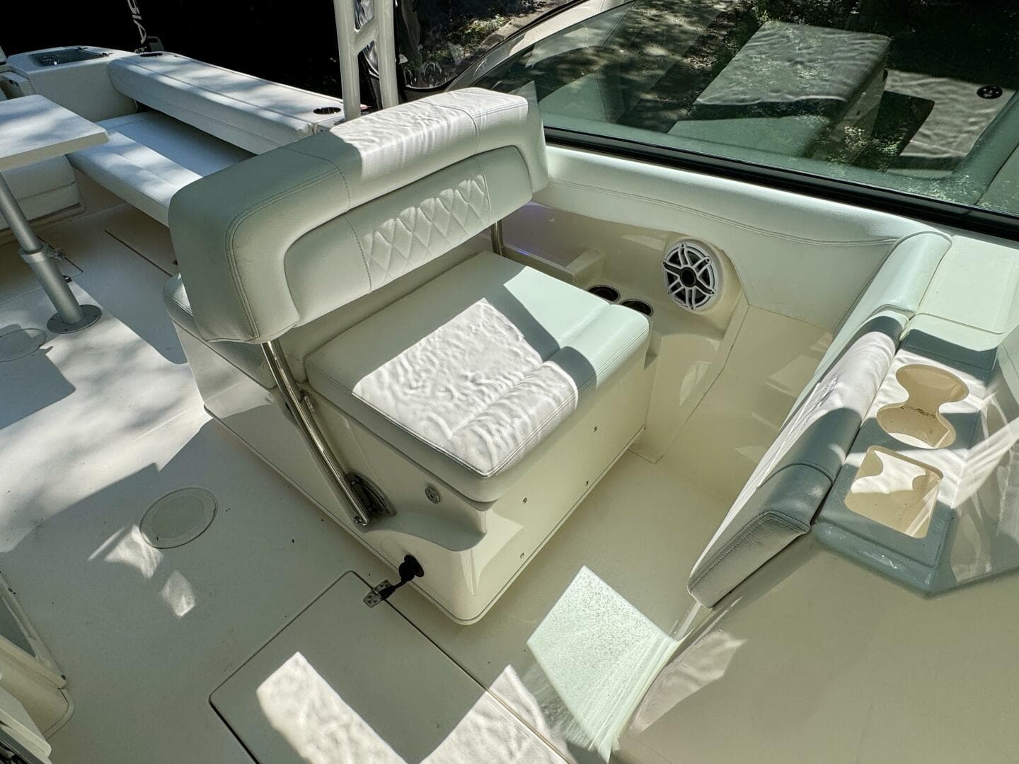 2022 Cobia 280 DC — photo 53