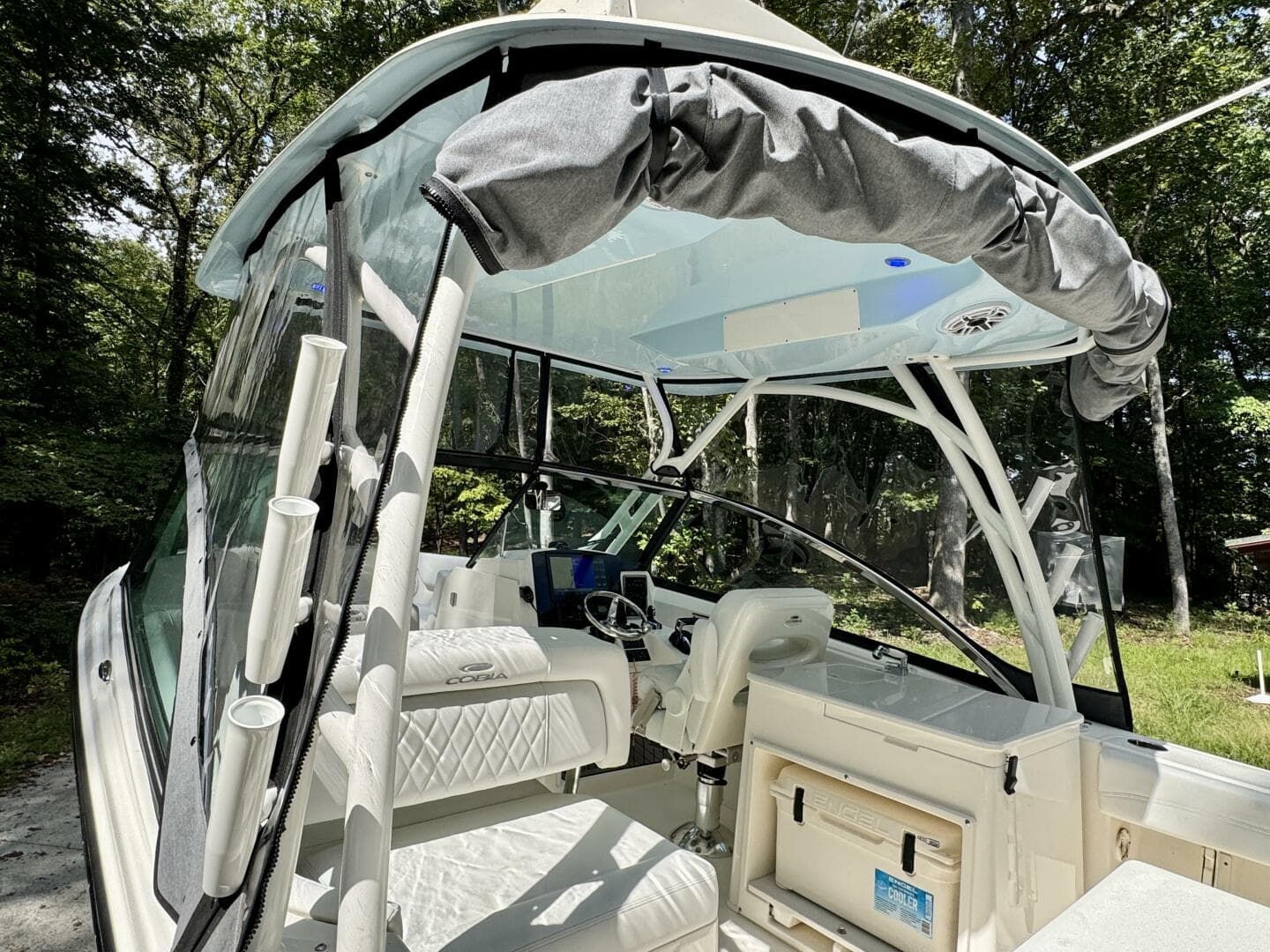 2022 Cobia 280 DC — photo 108