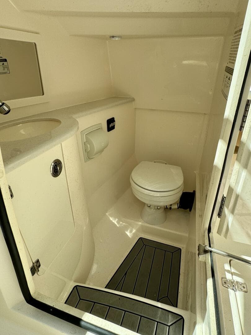 2022 Cobia 280 DC — photo 62