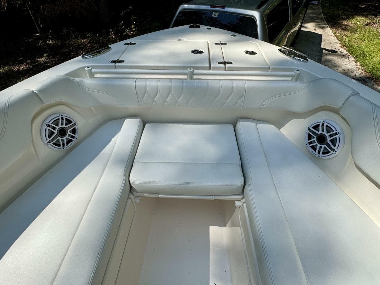 2022 Cobia 280 DC — photo 93