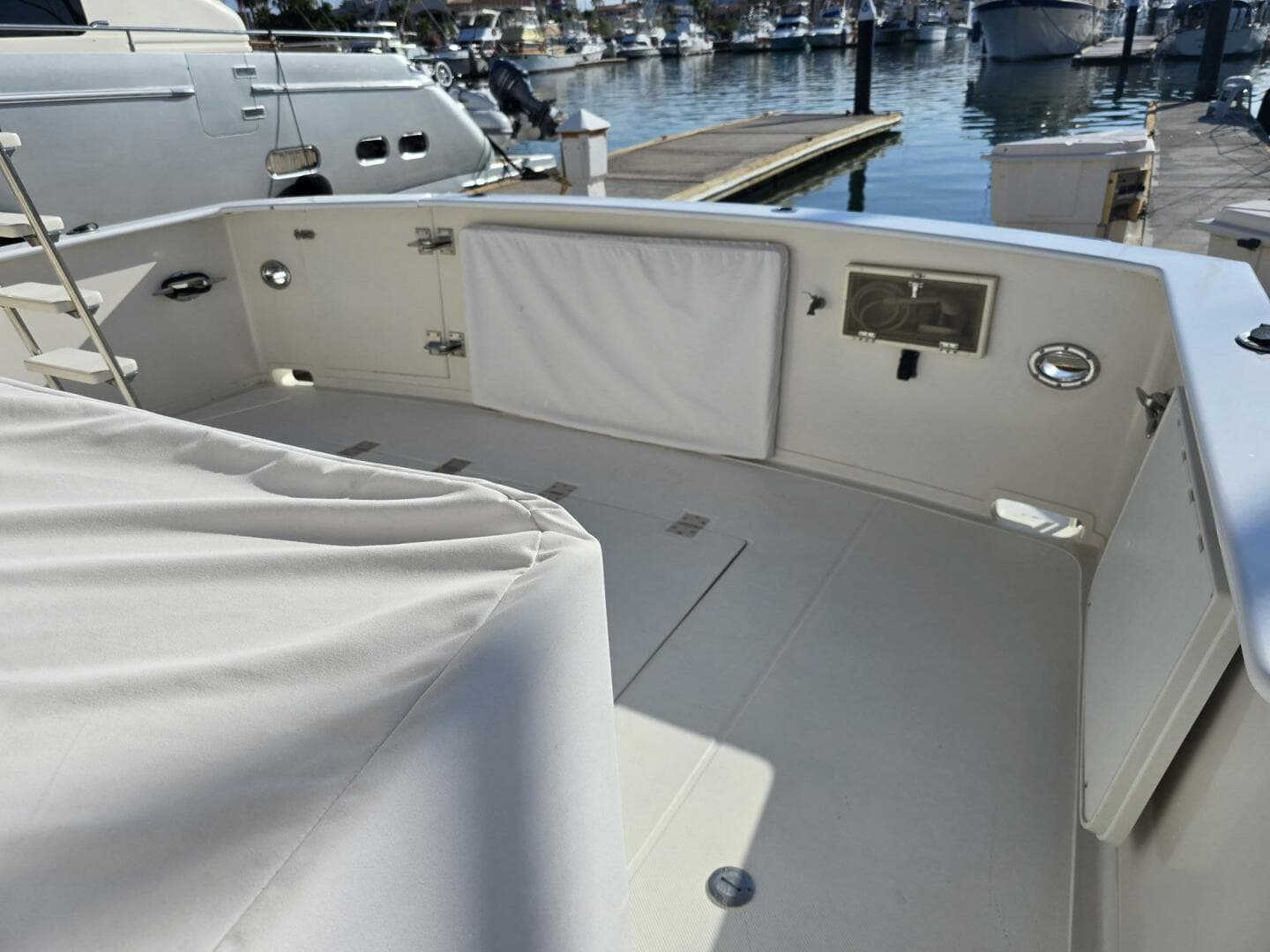 1989 Offshore Yachts 48 Sedan — photo 24