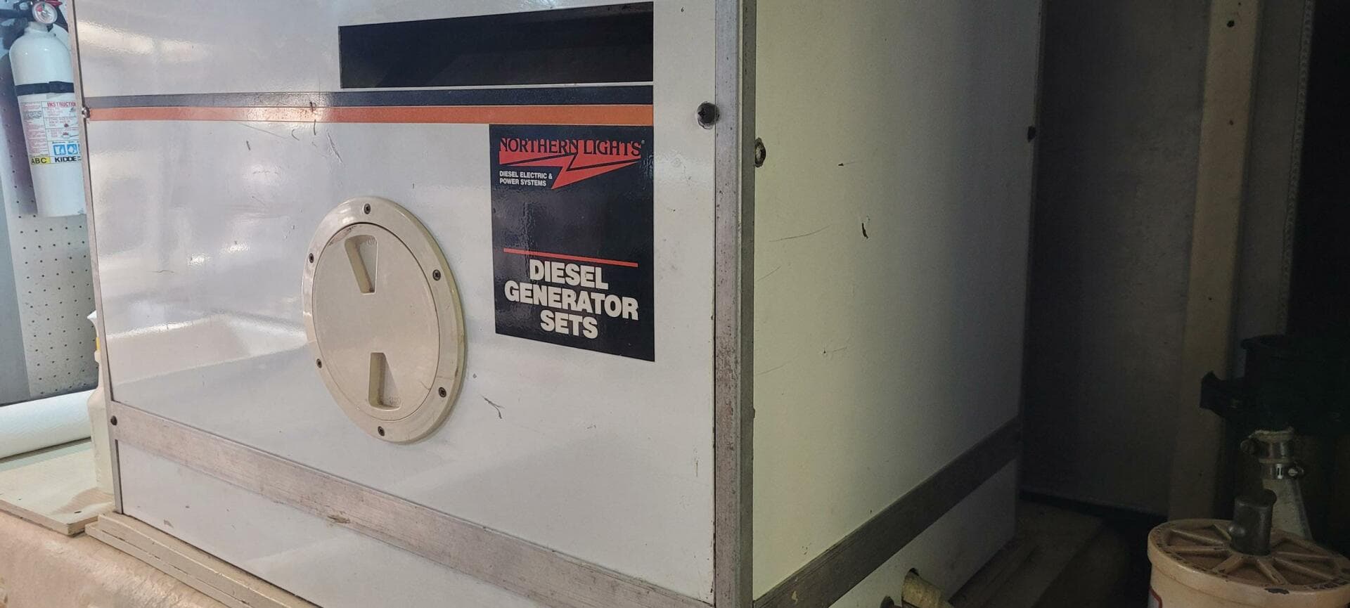 1989 Offshore Yachts 48 Sedan — photo 18