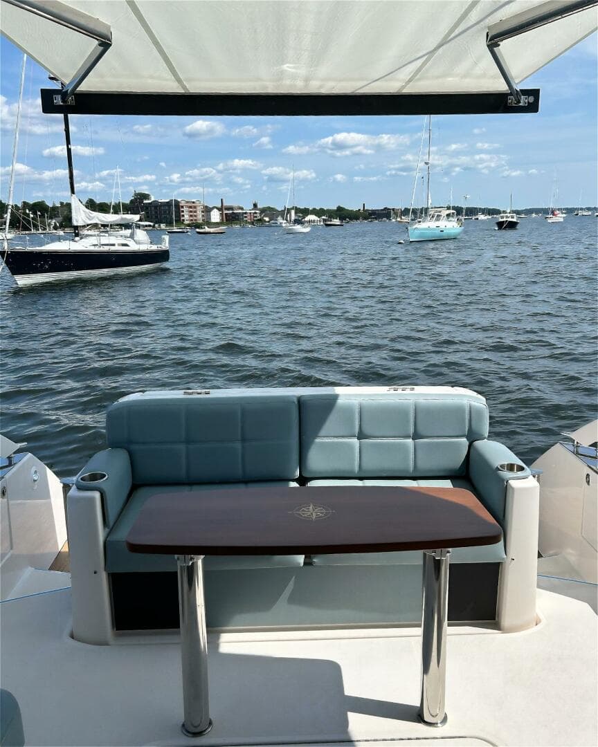 2017 Tiara Yachts C39 Coupe — photo 7