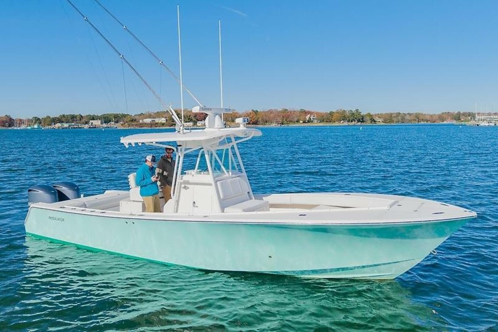 2008 Regulator 32 Forward Seating — photo 31