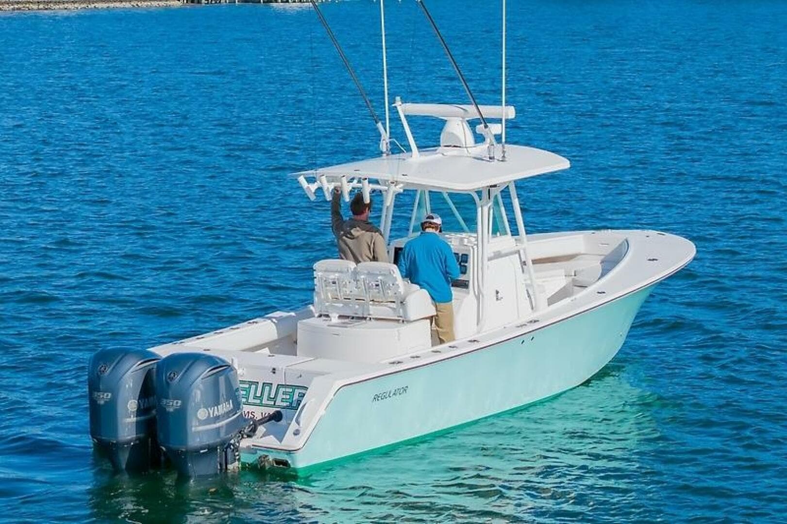 2008 Regulator 32 Forward Seating — photo 34