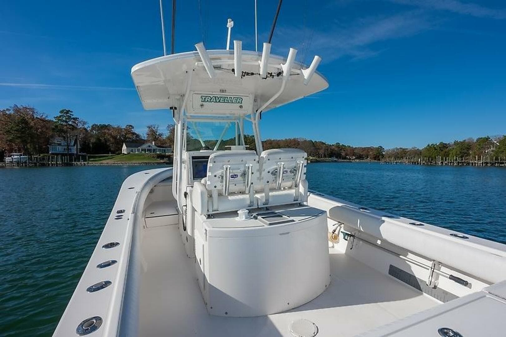 2008 Regulator 32 Forward Seating — photo 6