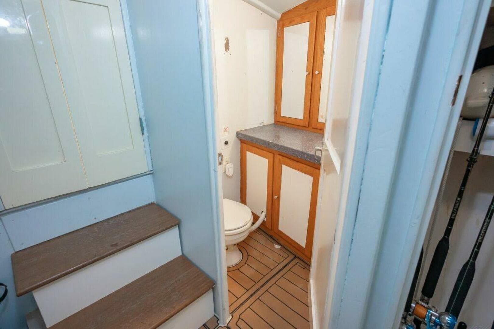 1987 Custom Carolina Island Boatworks 34 Express — photo 27