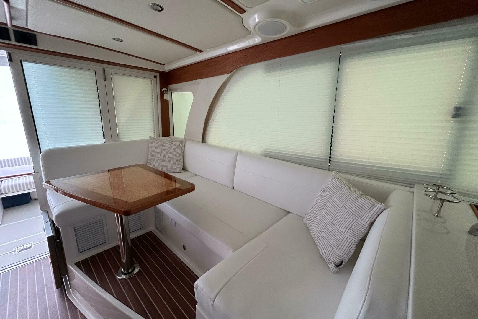 2023 Back Cove 39O — photo 21