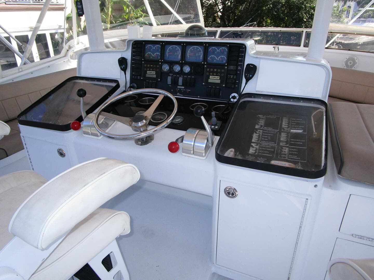 1989 Striker 62 Convertible — photo 59