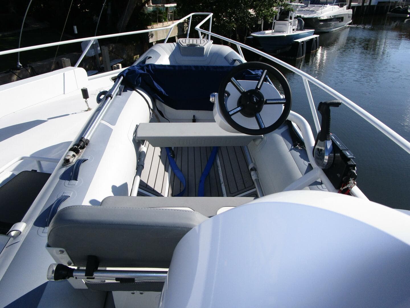 1989 Striker 62 Convertible — photo 41