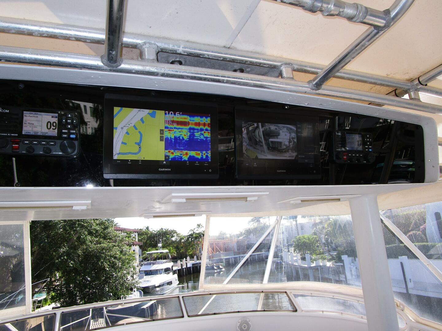 1989 Striker 62 Convertible — photo 60