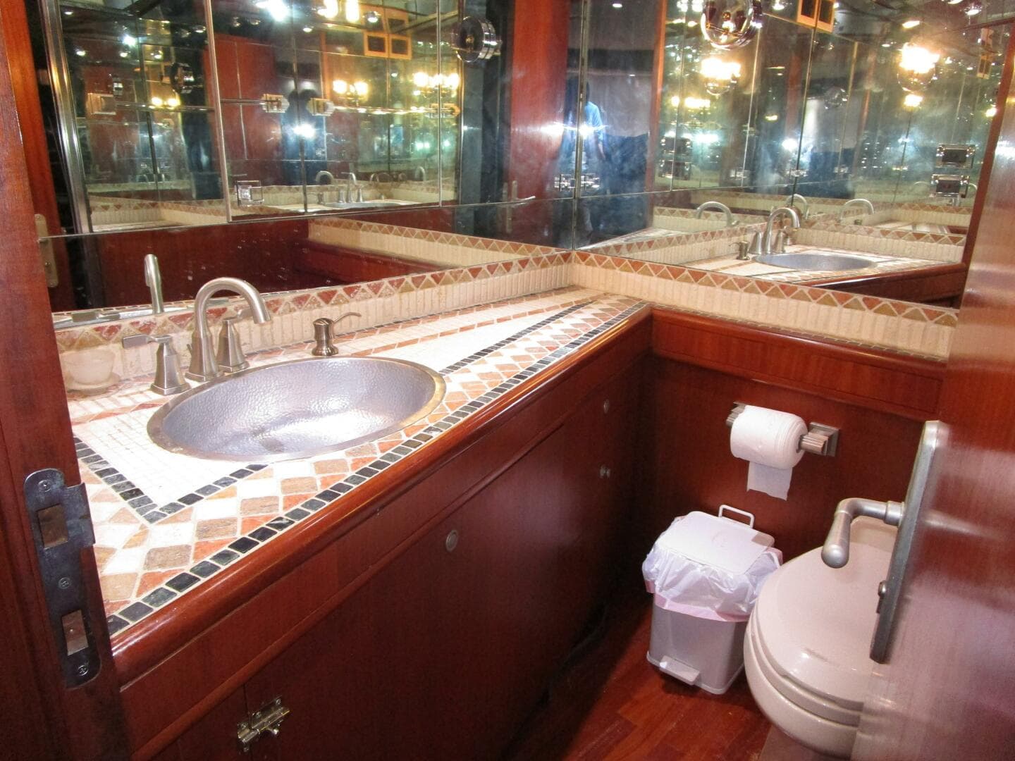 1989 Striker 62 Convertible — photo 33