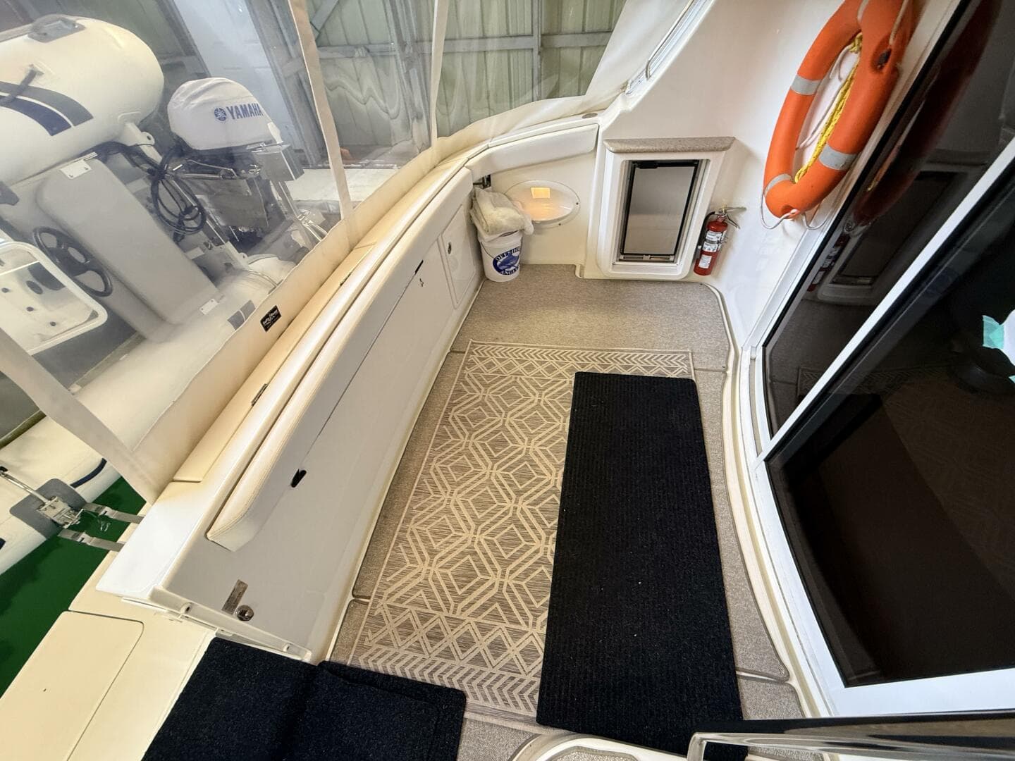 2006 Silverton 38 Sport Bridge — photo 4