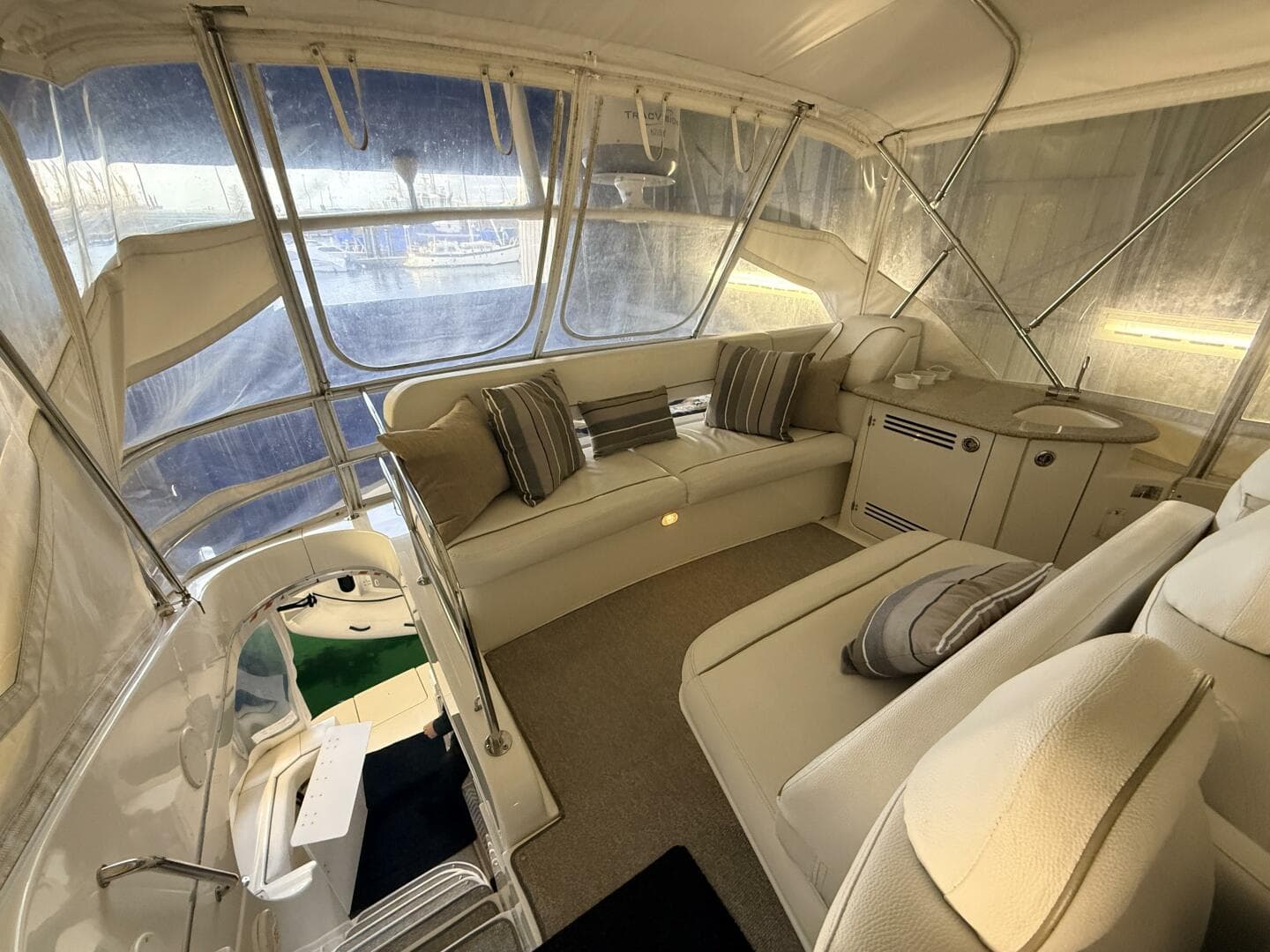 2006 Silverton 38 Sport Bridge — photo 12