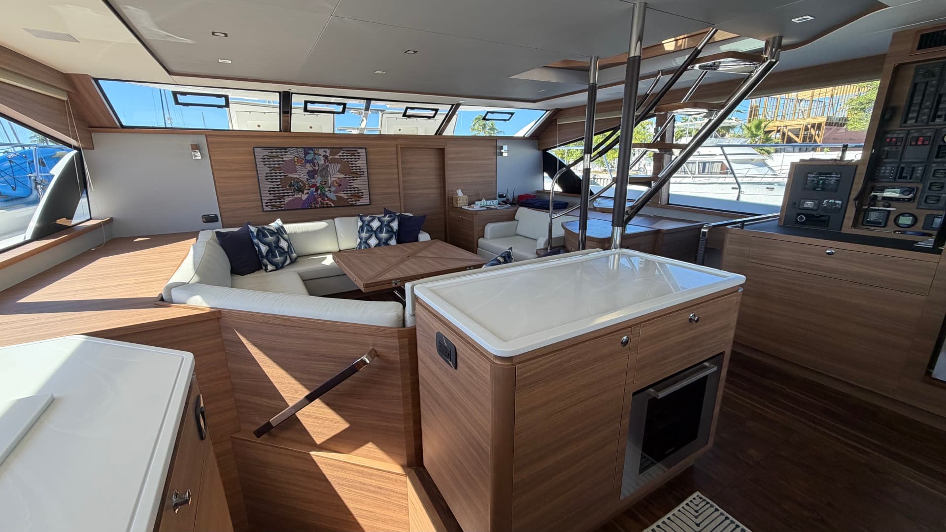 2025 Aquila 54 Enclosed Bridge — photo 41