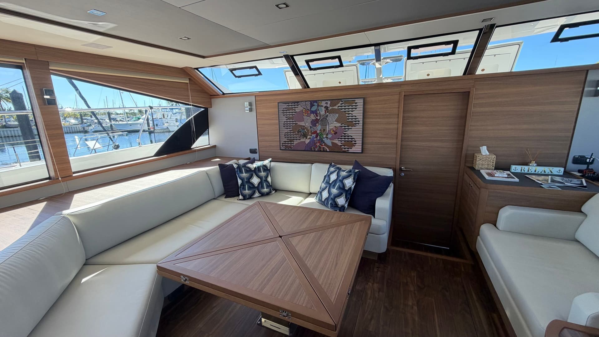 2025 Aquila 54 Enclosed Bridge — photo 32