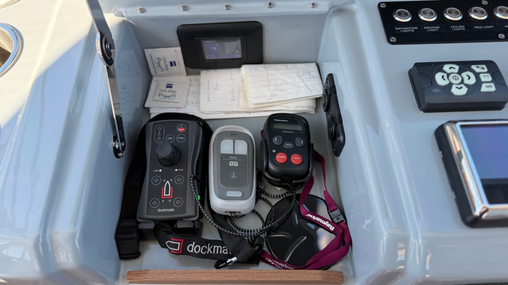 2025 Aquila 54 Enclosed Bridge — photo 80