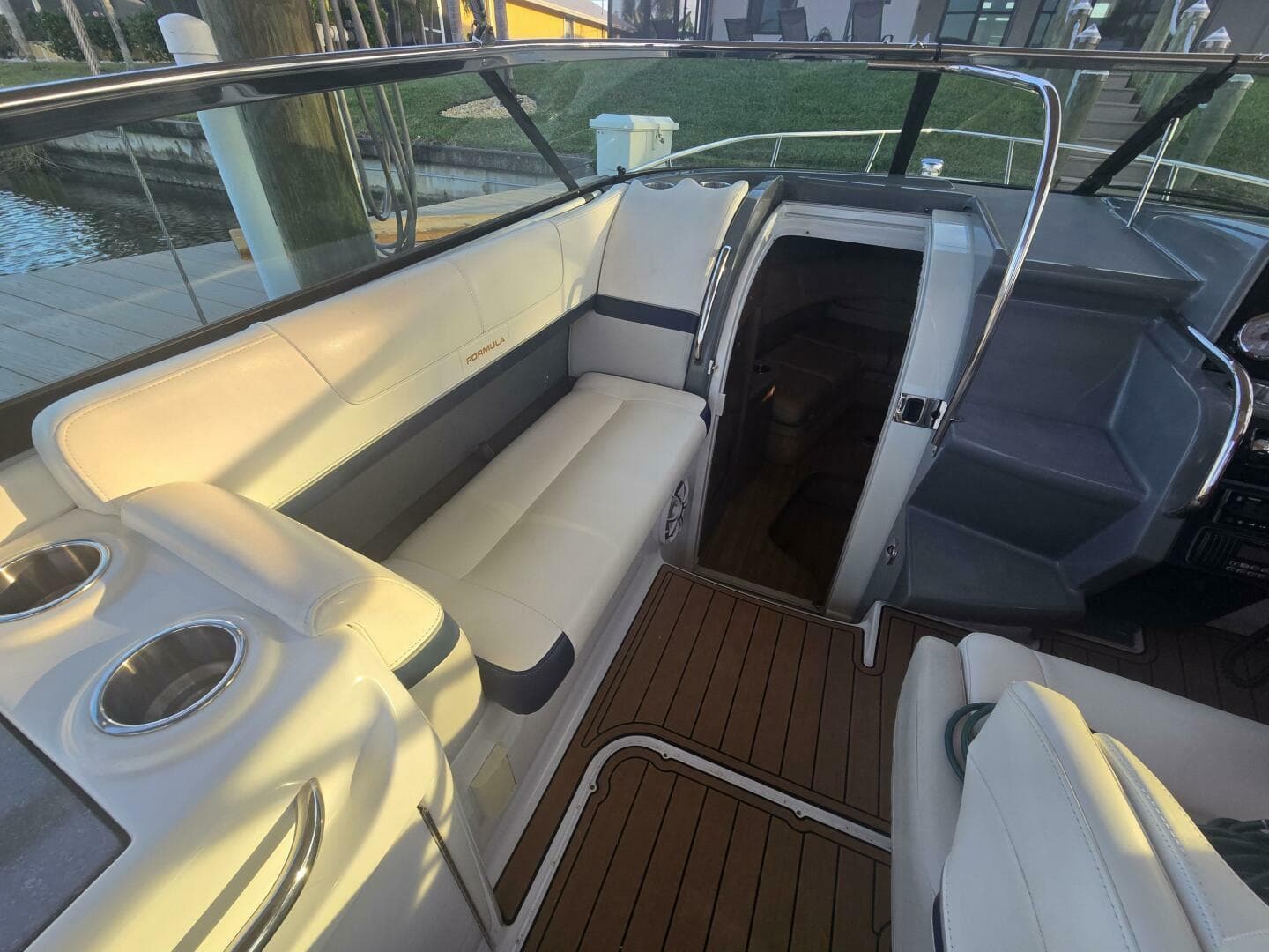 2013 Formula 310 Sun Sport — photo 38