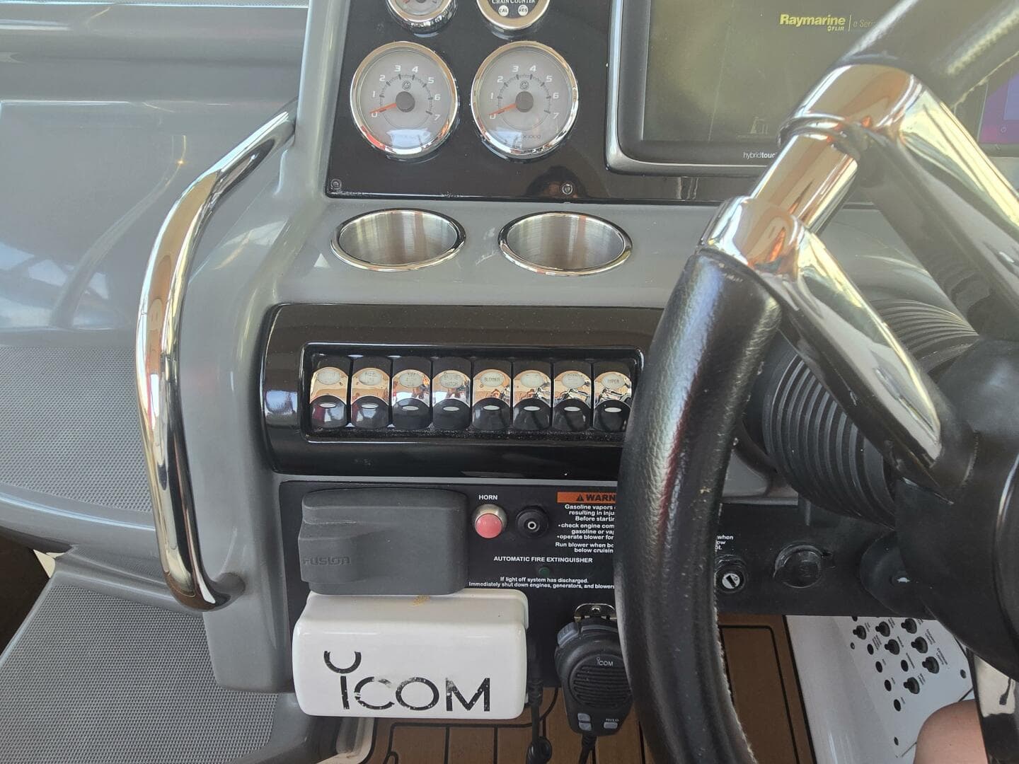 2013 Formula 310 Sun Sport — photo 14