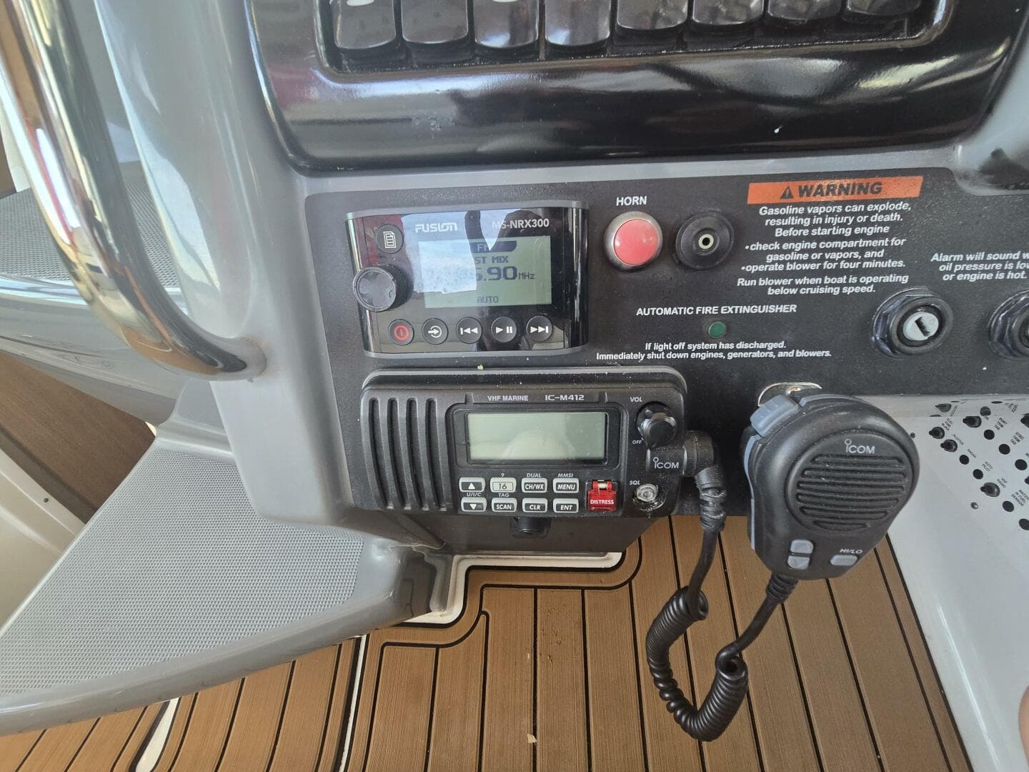 2013 Formula 310 Sun Sport — photo 15