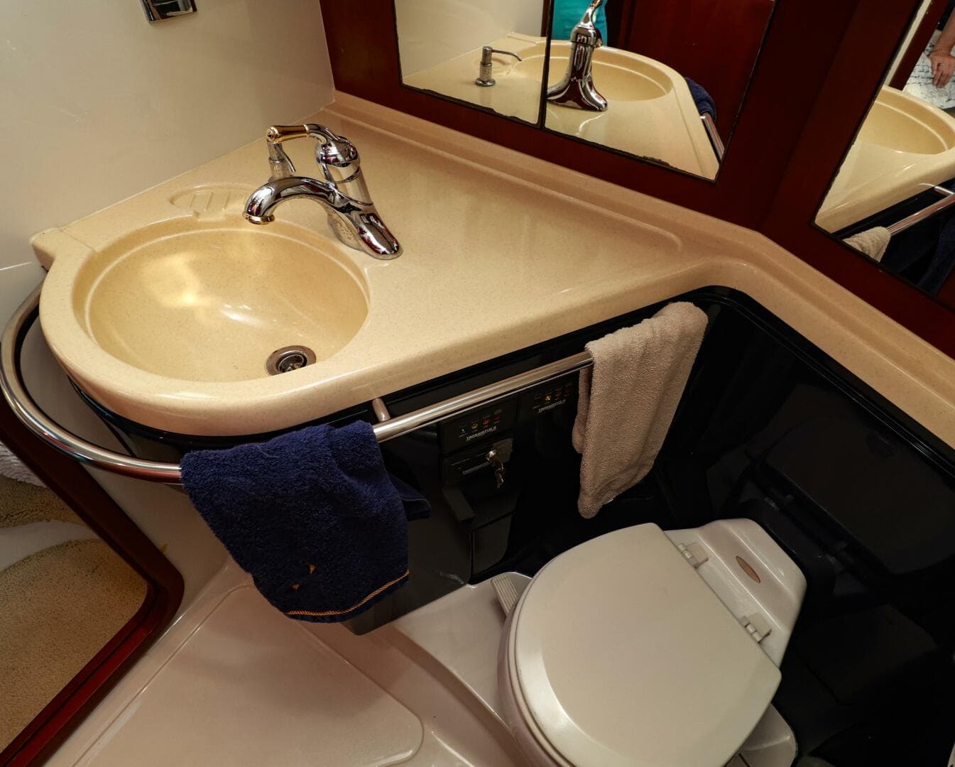 2005 Chris-Craft — photo 50