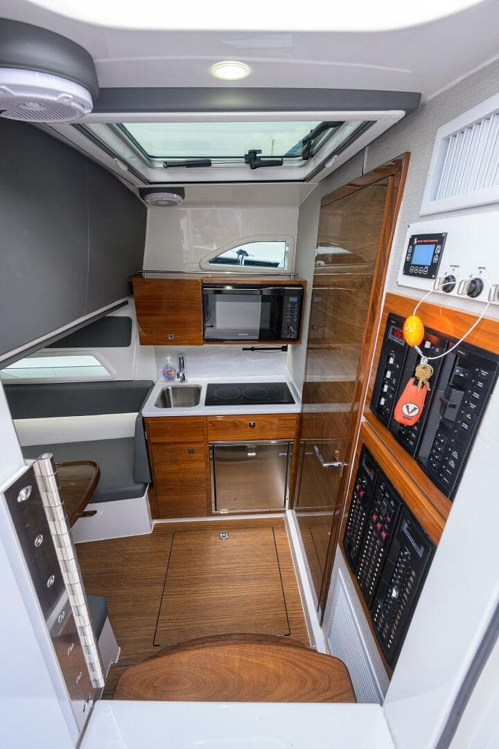 2023 Valhalla Boatworks V-46 — photo 18