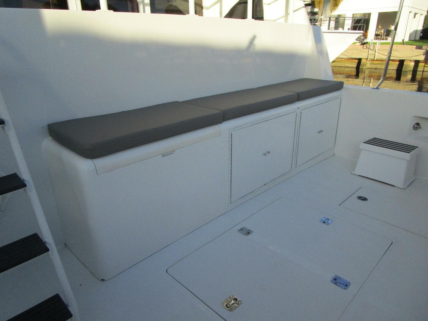 1990 Viking Cockpit — photo 46