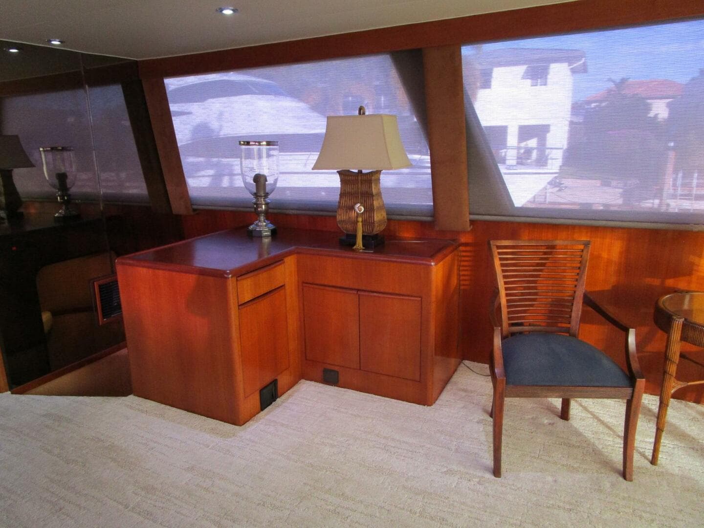 1990 Viking Cockpit — photo 12