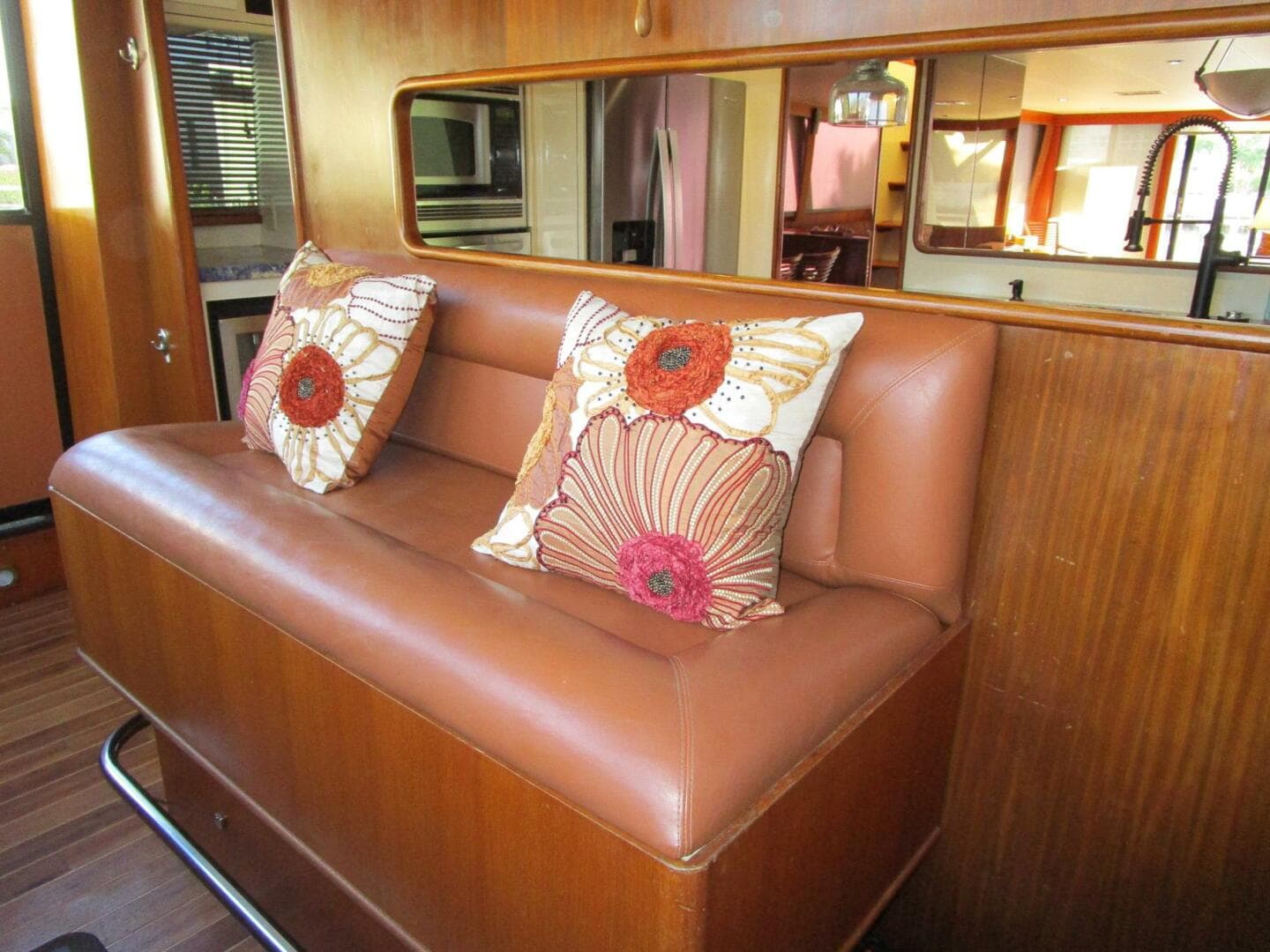 1990 Viking Cockpit — photo 3