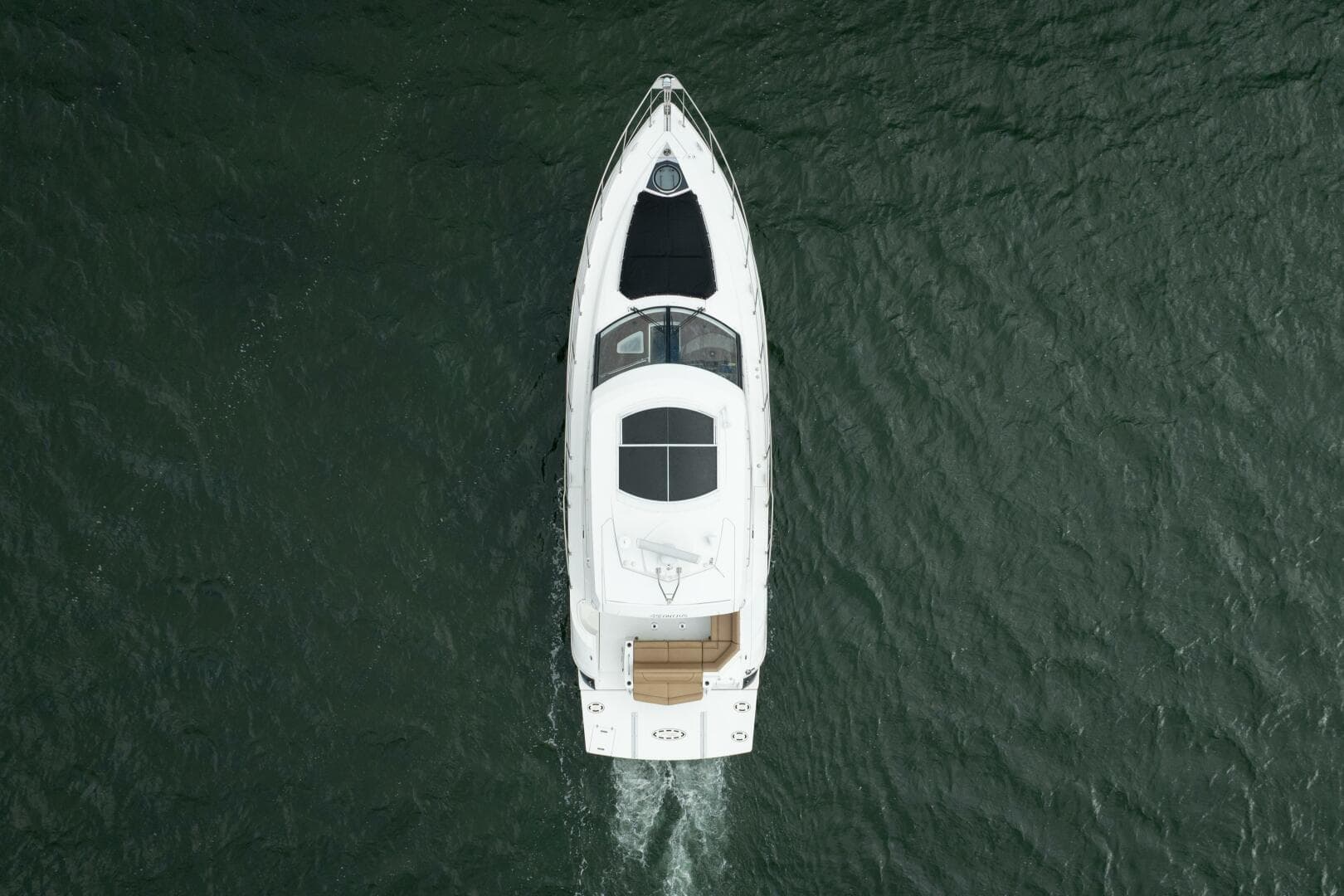 2014 Cruisers Yachts — photo 2