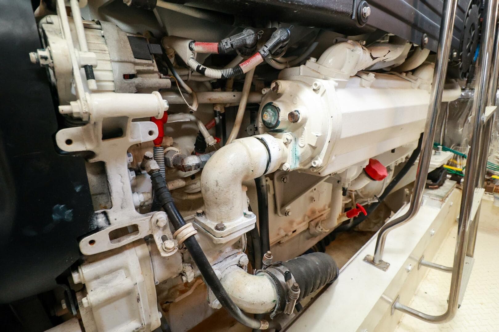 2007 Cruisers 520 Express — photo 52