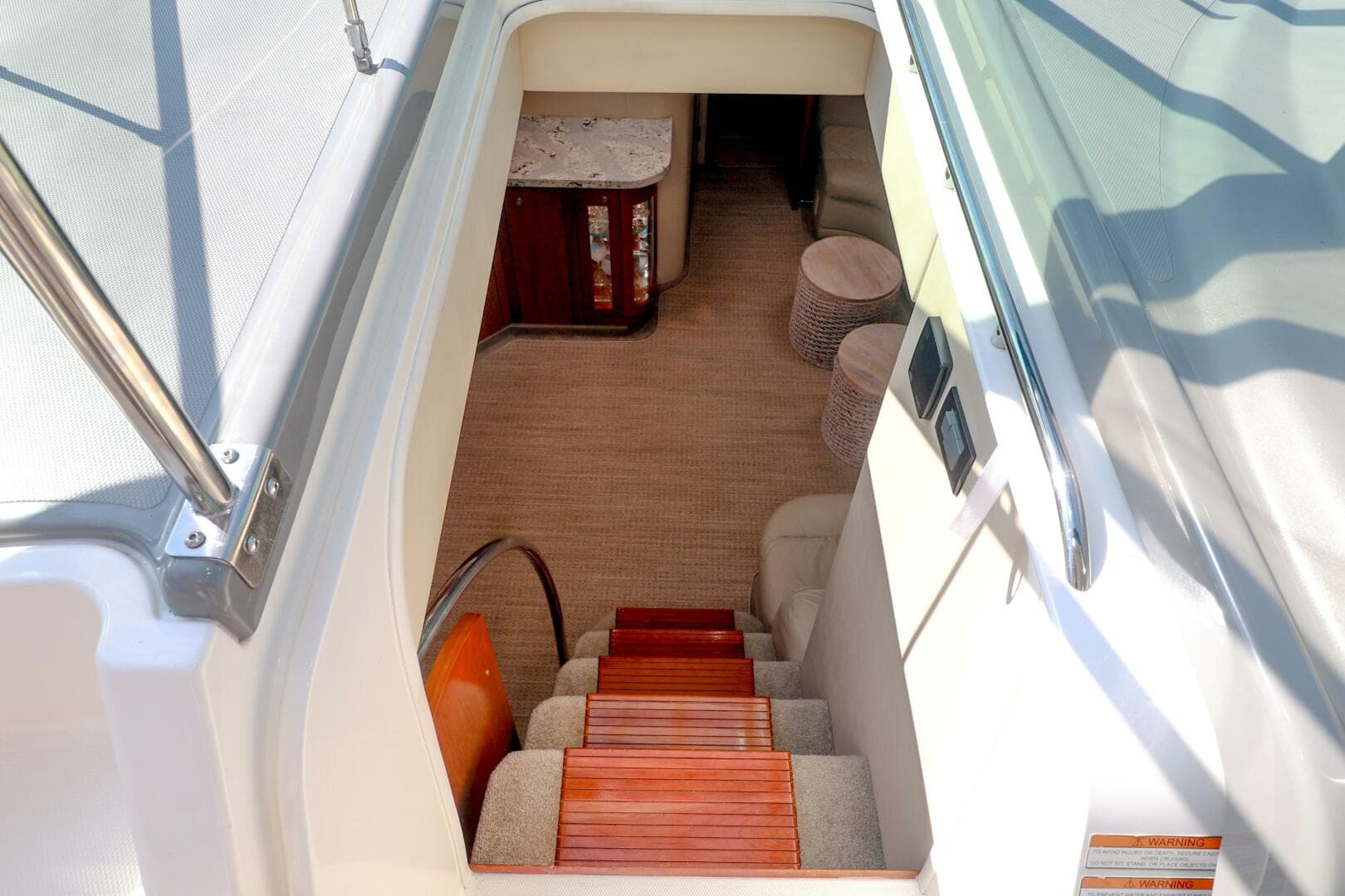 2007 Cruisers 520 Express — photo 21