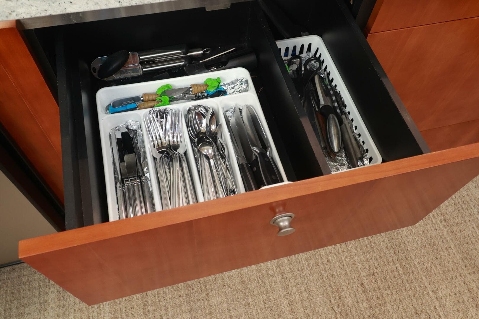 2007 Cruisers 520 Express — photo 34