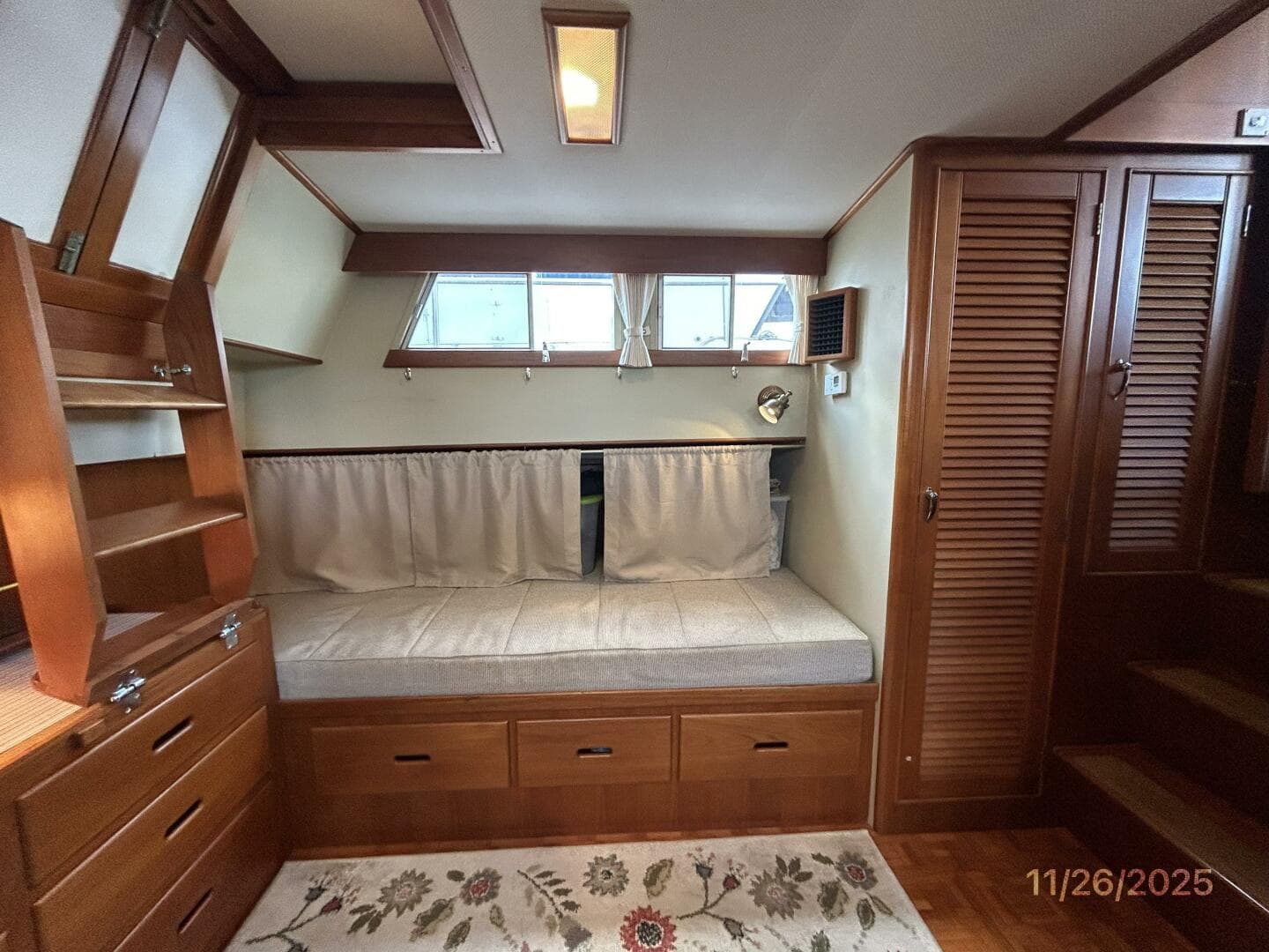 1989 Grand Banks Classic — photo 53