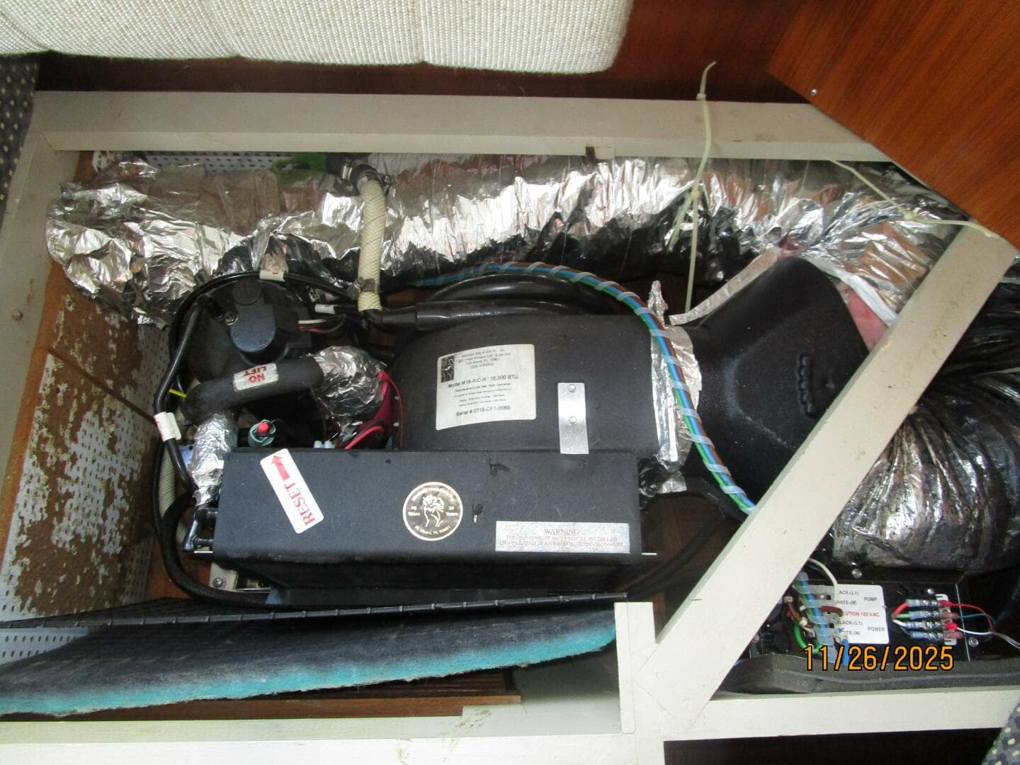 1989 Grand Banks Classic — photo 74