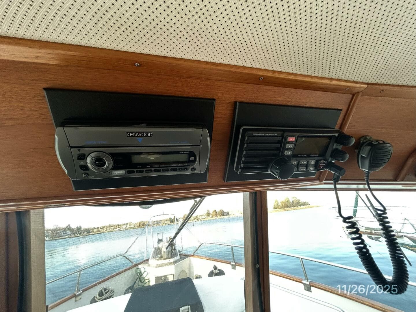 1989 Grand Banks Classic — photo 50