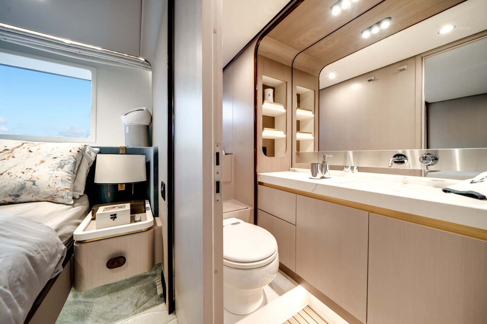 2022 Azimut 60 Fly — photo 30