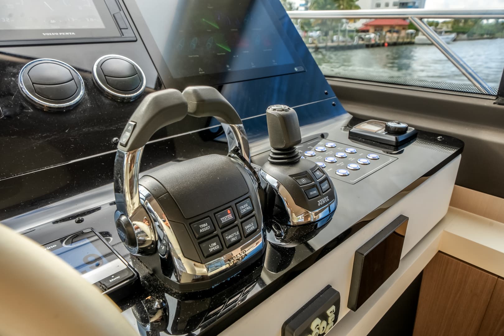 2022 Azimut 60 Fly — photo 53