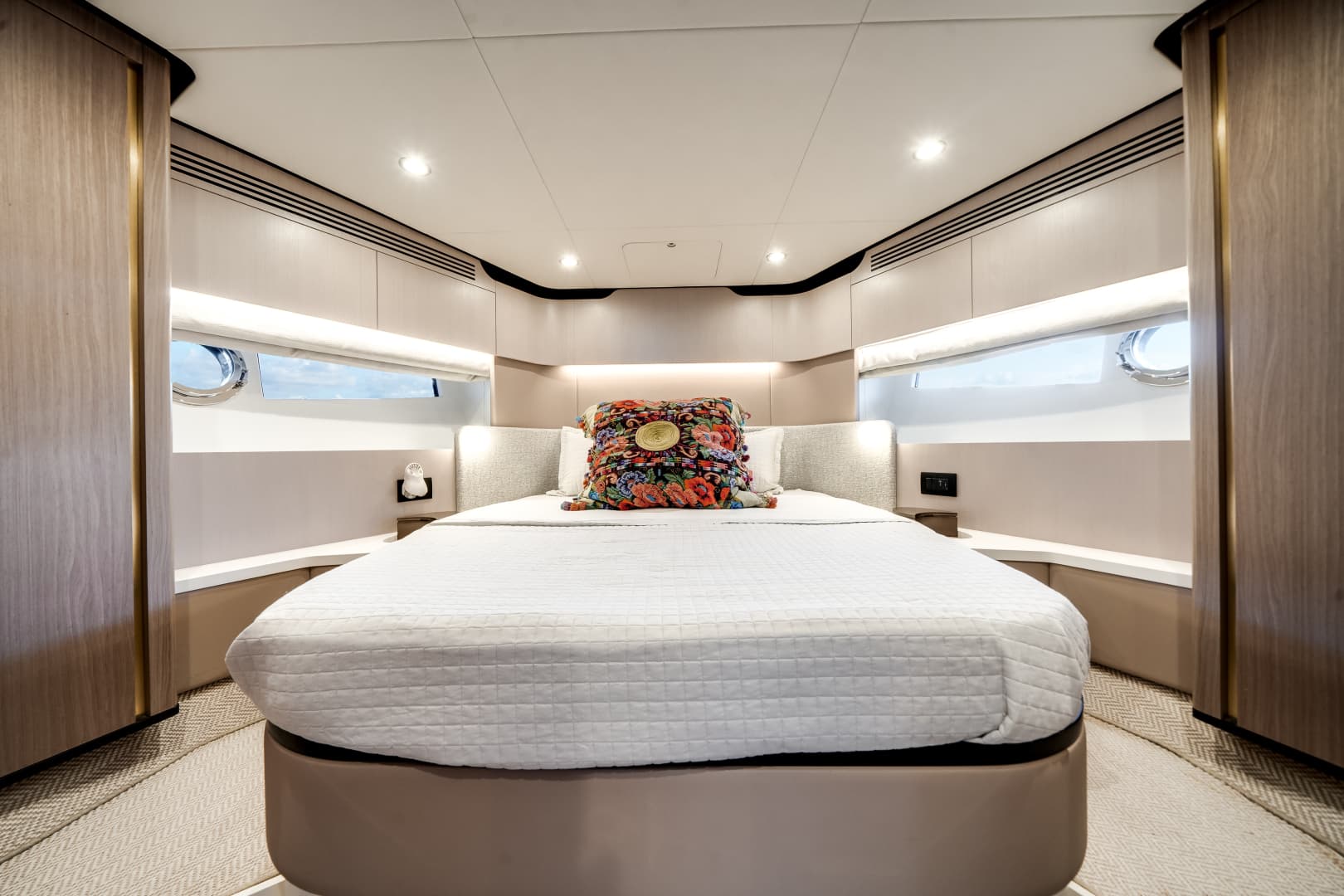 2022 Azimut 60 Fly — photo 16