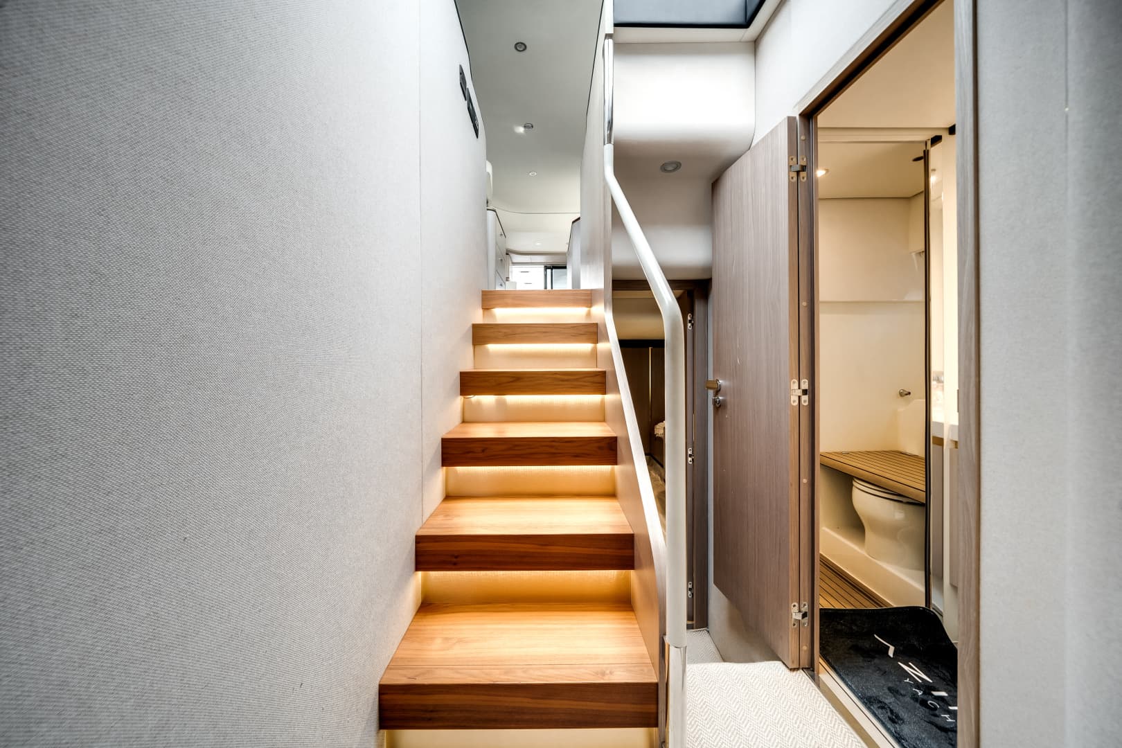 2022 Azimut 60 Fly — photo 34