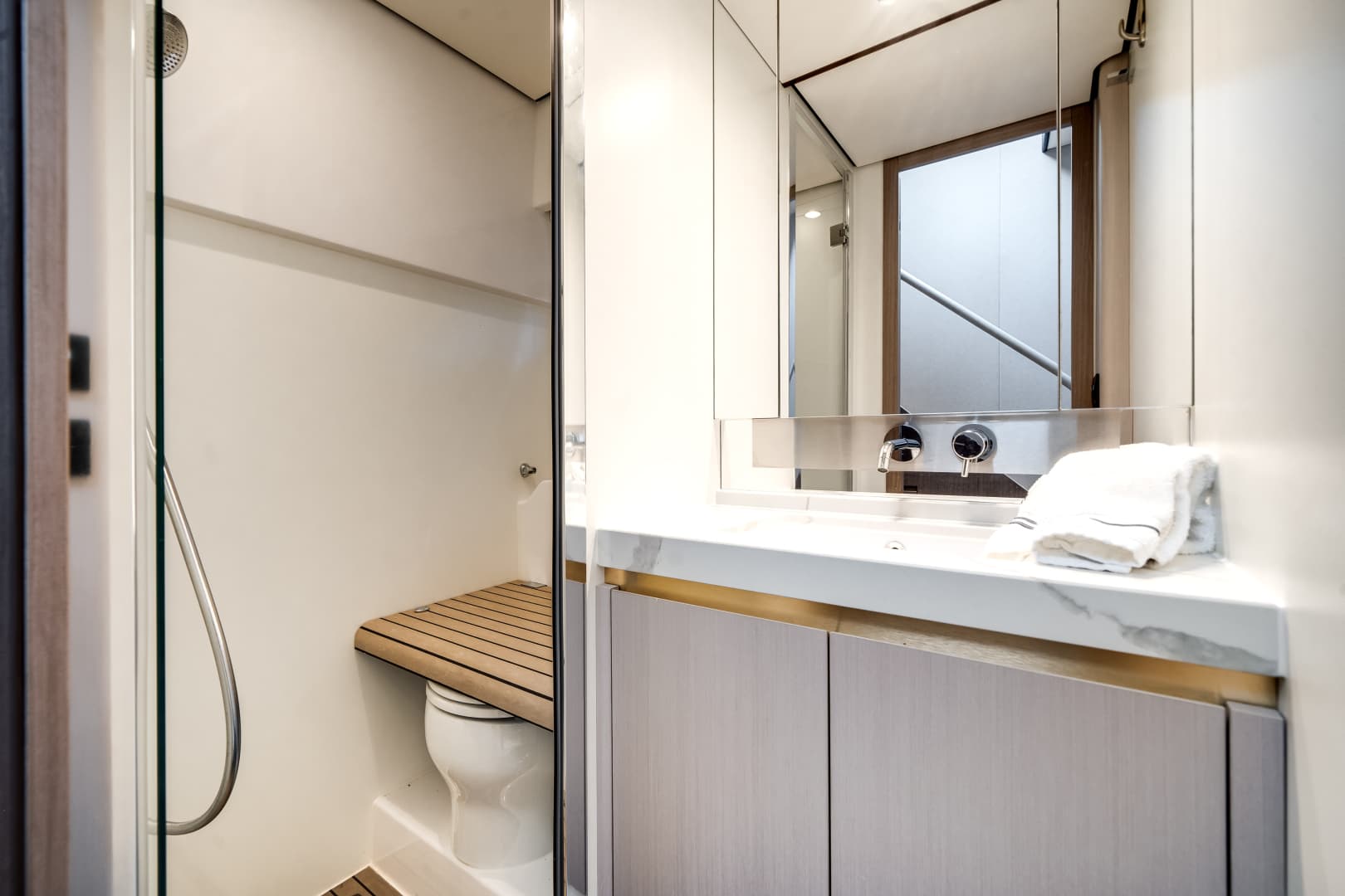 2022 Azimut 60 Fly — photo 35