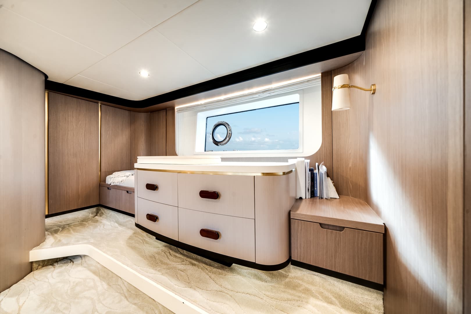 2022 Azimut 60 Fly — photo 24