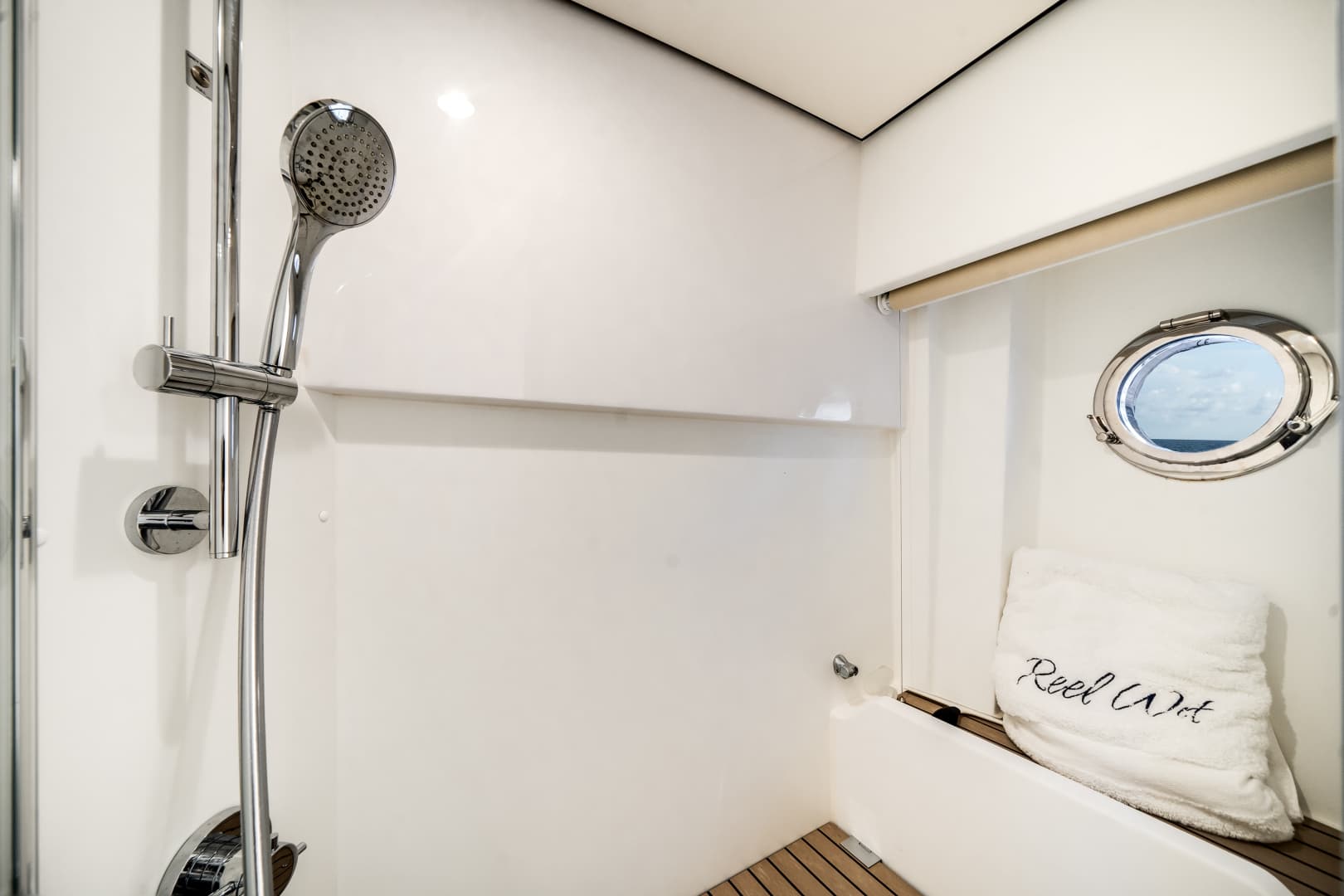 2022 Azimut 60 Fly — photo 36