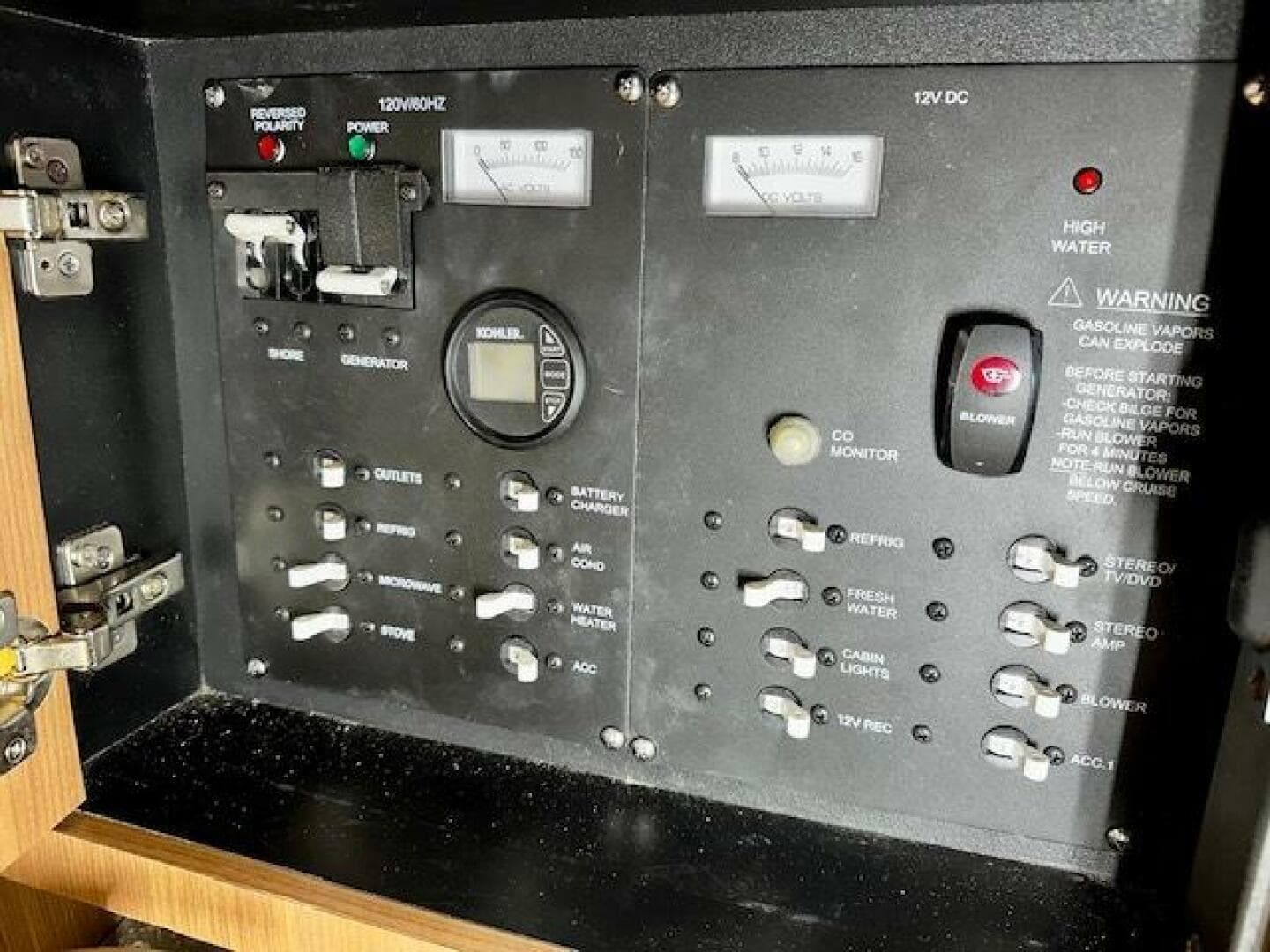 2016 Boston Whaler 285 Conquest — photo 22