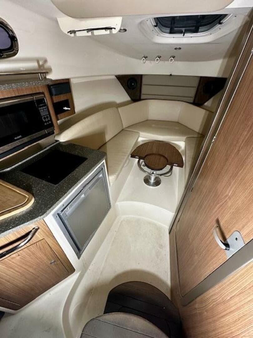 2016 Boston Whaler 285 Conquest — photo 13